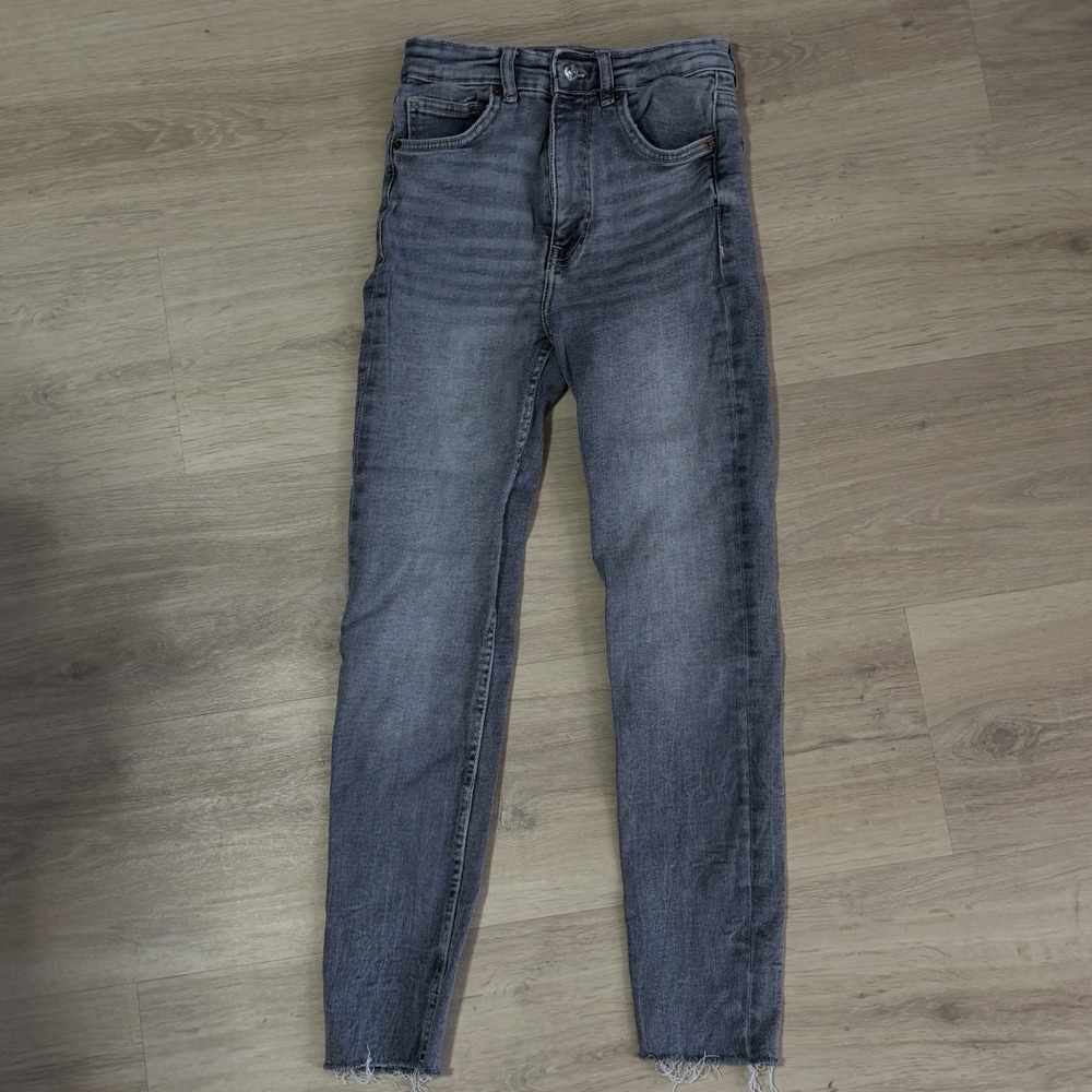 Zara Jeans Women Size 6 Faded Black High Waisted Faded Pants Mom Denim 24x27